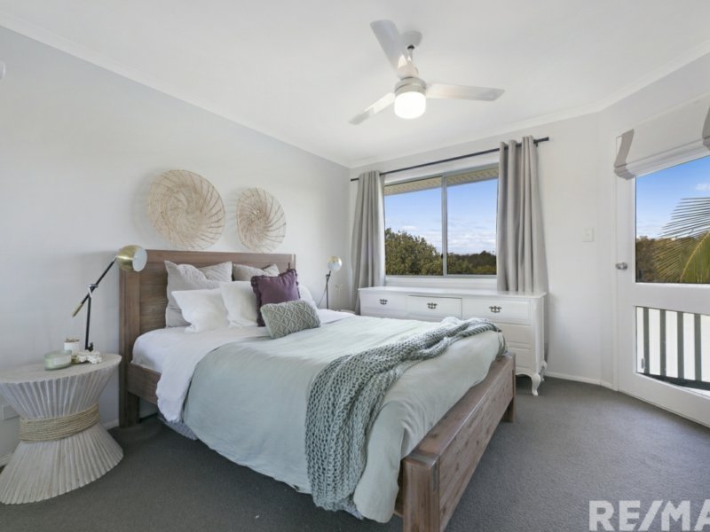 Photo - 10/18 Tallebudgera Creek Road, Burleigh Heads QLD 4220 - Image 8