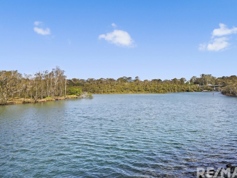 Photo - 10/18 Tallebudgera Creek Road, Burleigh Heads QLD 4220 - Image 15