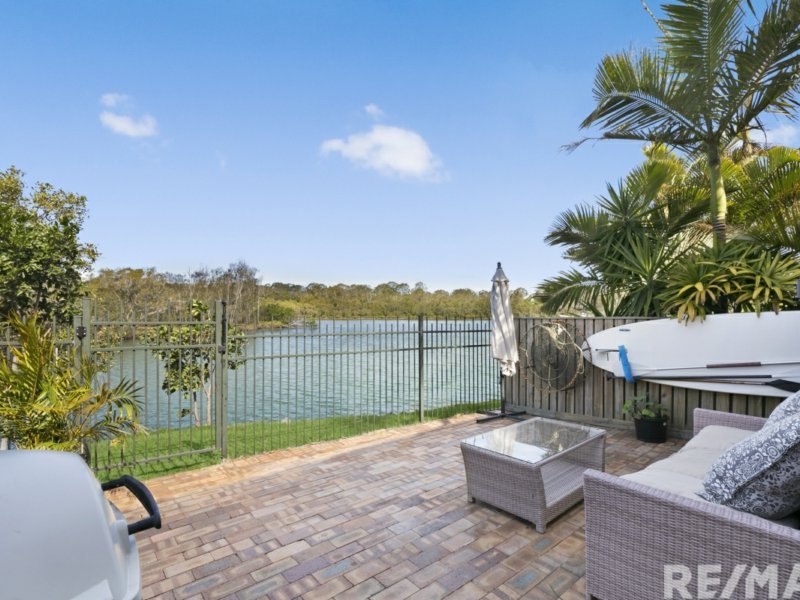 Photo - 10/18 Tallebudgera Creek Road, Burleigh Heads QLD 4220 - Image 16