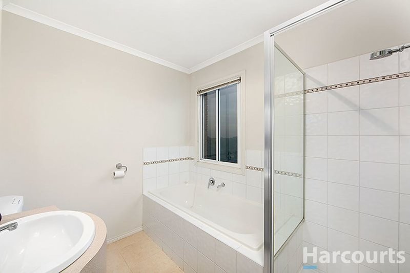 Photo - 10/18 Tulloch Grove, Glen Waverley VIC 3150 - Image 8