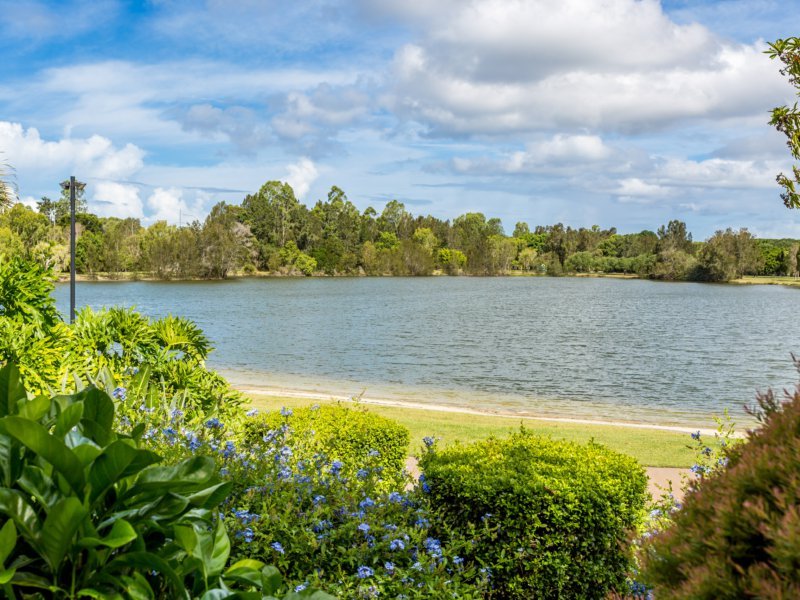 Photo - 1018/1 The Cove Cres , Carrara QLD 4211 - Image 7