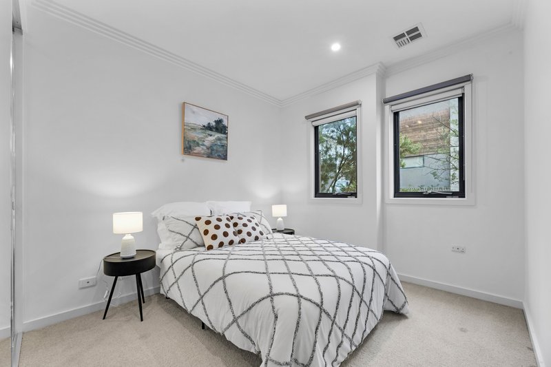 Photo - 10/19-21 Doncaster East Road, Mitcham VIC 3132 - Image 7