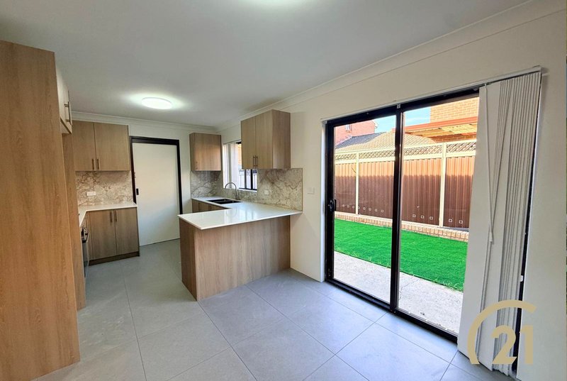 Photo - 10/19 Alderson Avenue, Liverpool NSW 2170 - Image 1