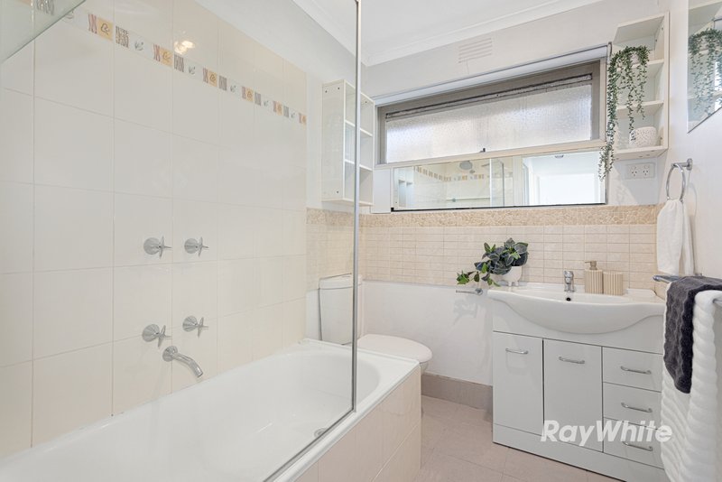 Photo - 10/19 Ash Grove, Caulfield VIC 3162 - Image 5