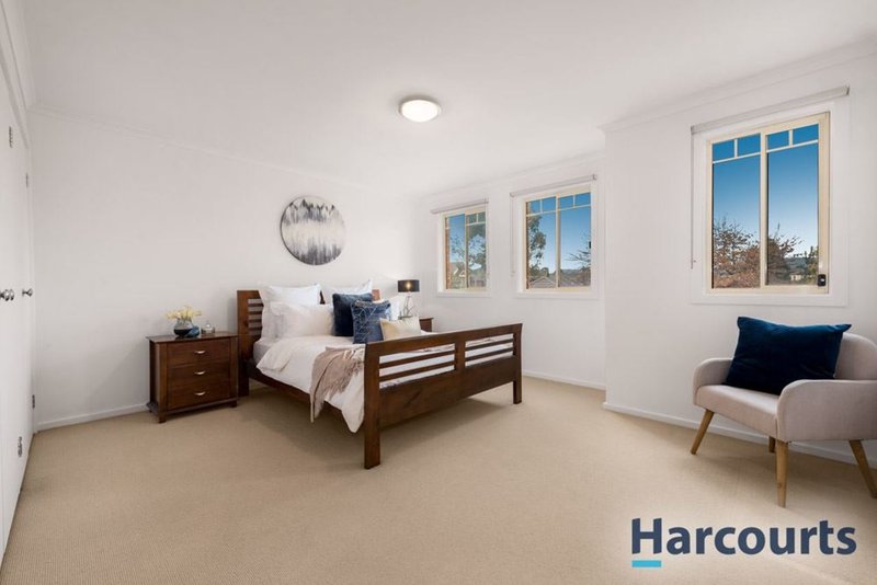 Photo - 10/19 Earls Court, Wantirna South VIC 3152 - Image 5