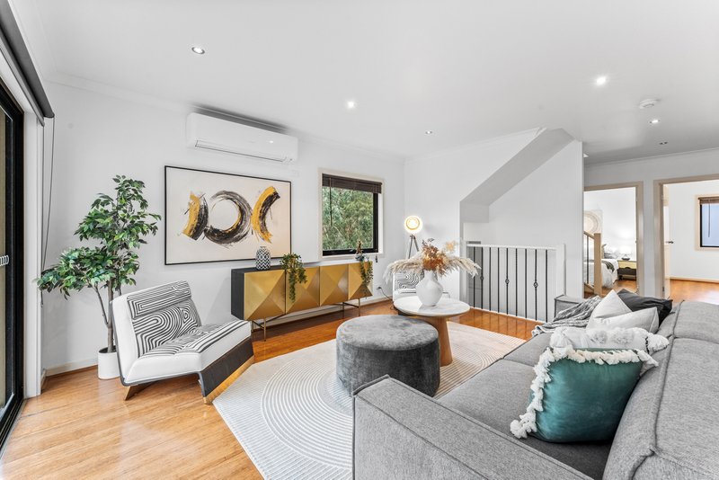 Photo - 10/19 Hughes Street, Burwood VIC 3125 - Image 1