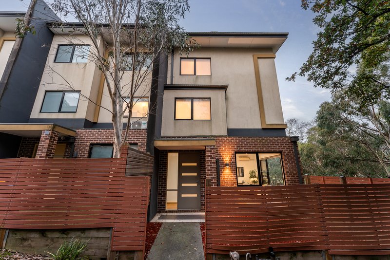 Photo - 10/19 Hughes Street, Burwood VIC 3125 - Image 2