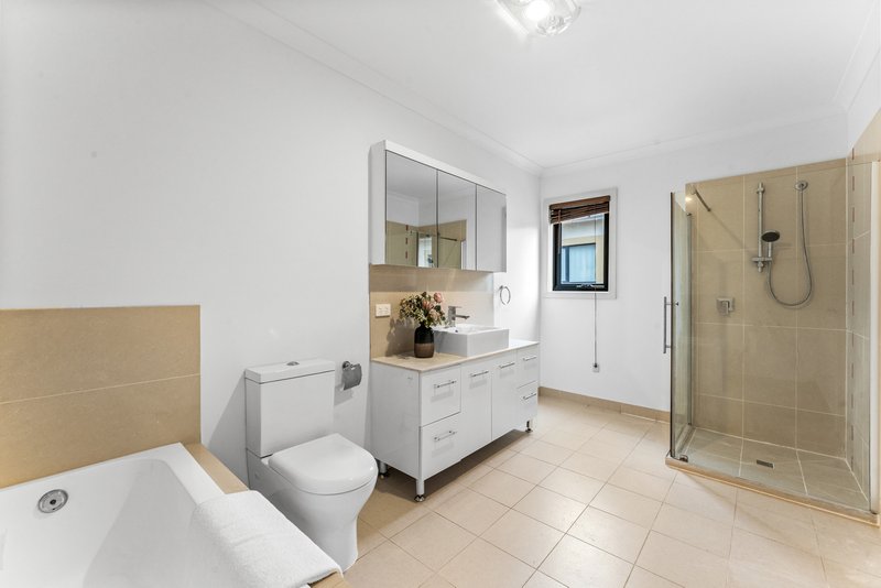 Photo - 10/19 Hughes Street, Burwood VIC 3125 - Image 13