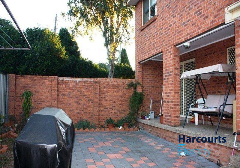 Photo - 10/191 Targo Road, Girraween NSW 2145 - Image 8