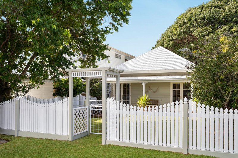 Photo - 101B Colburn Avenue, Victoria Point QLD 4165 - Image 3