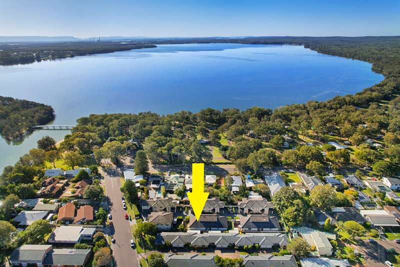 Photo - 10/2-4 Lake Street, Budgewoi NSW 2262 - Image 11