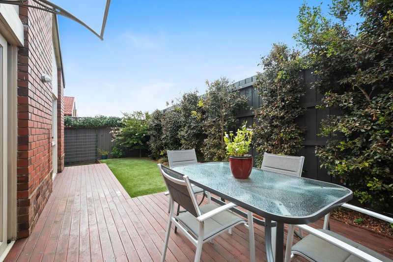 Photo - 10/2-4 Olive Grove, Parkdale VIC 3195 - Image 13