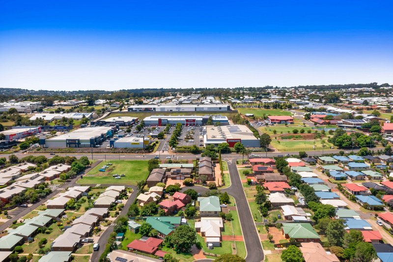 10/26 Roser Close, Kearneys Spring QLD 4350 Real Estate Industry