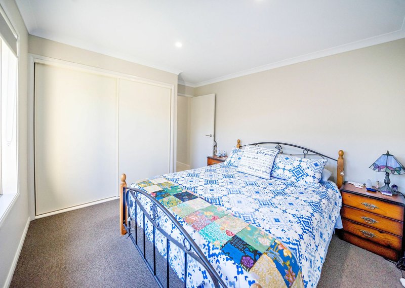 Photo - 102 Albatross Way, Old Bar NSW 2430 - Image 11