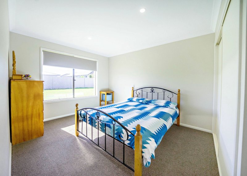 Photo - 102 Albatross Way, Old Bar NSW 2430 - Image 13