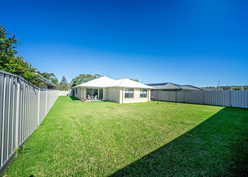 Photo - 102 Albatross Way, Old Bar NSW 2430 - Image 16