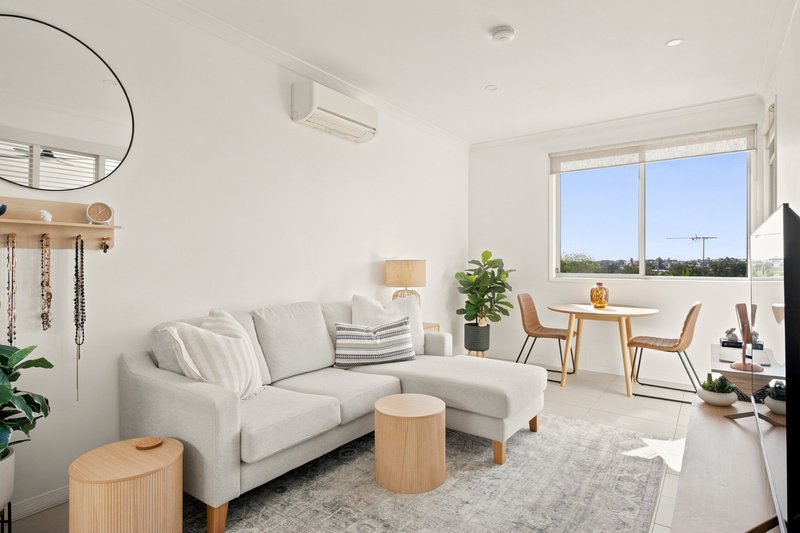 Photo - 10/2 Ballymore Street, Kelvin Grove QLD 4059 - Image 1
