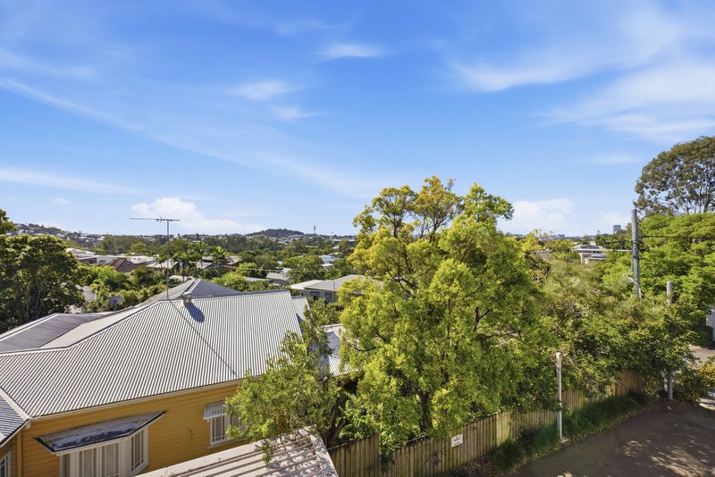 Photo - 10/2 Ballymore Street, Kelvin Grove QLD 4059 - Image 8