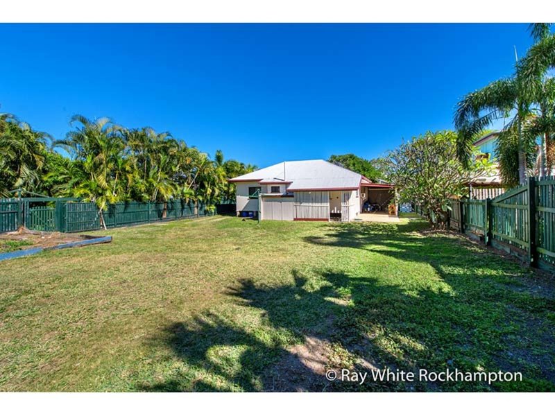 Photo - 102 Berserker Street, Berserker QLD 4701 - Image 7