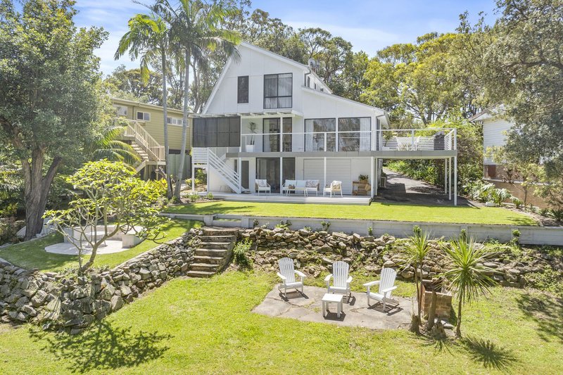 Photo - 102 Blue Bell Drive, Wamberal NSW 2260 - Image 1