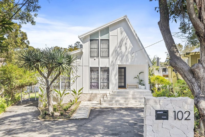Photo - 102 Blue Bell Drive, Wamberal NSW 2260 - Image 2