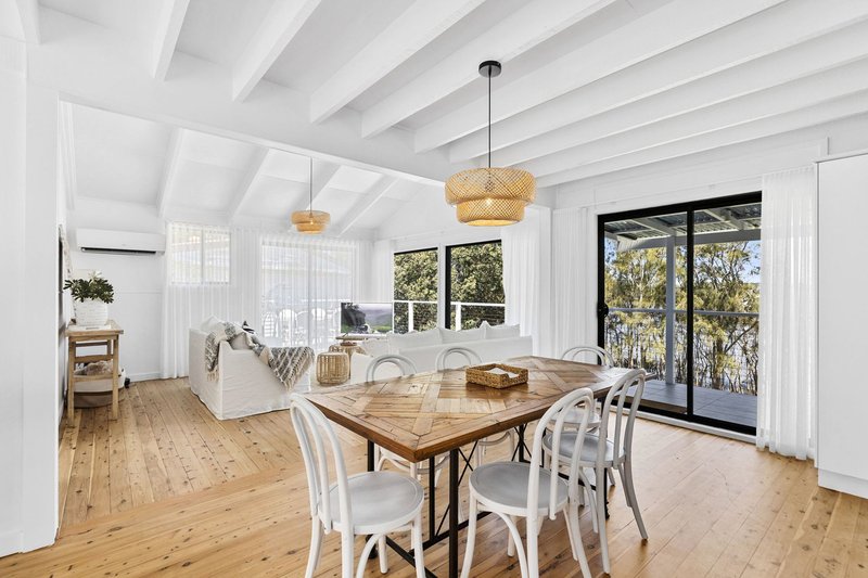 Photo - 102 Blue Bell Drive, Wamberal NSW 2260 - Image 5