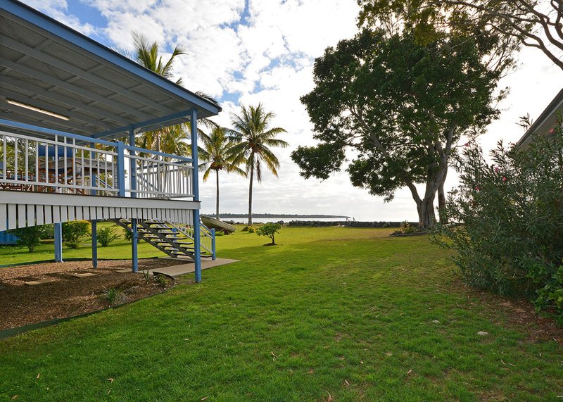 Photo - 102 Burrum Street, Burrum Heads QLD 4659 - Image 14