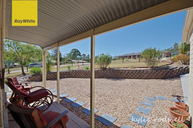 Photo - 102 Carrigan Way, Gleneagle QLD 4285 - Image 2