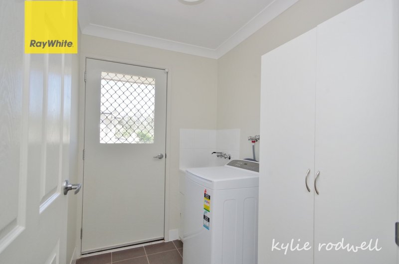 Photo - 102 Carrigan Way, Gleneagle QLD 4285 - Image 14