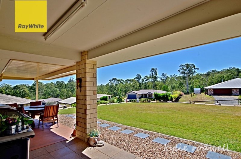 Photo - 102 Carrigan Way, Gleneagle QLD 4285 - Image 15