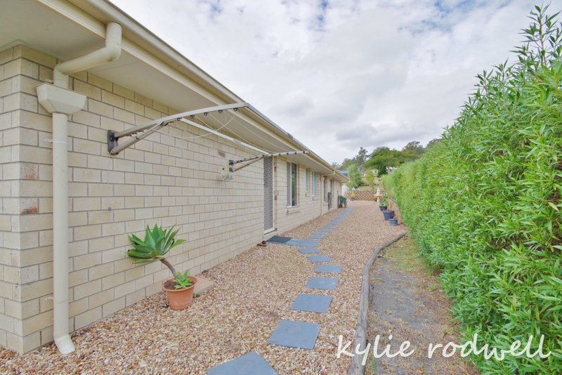 Photo - 102 Carrigan Way, Gleneagle QLD 4285 - Image 18