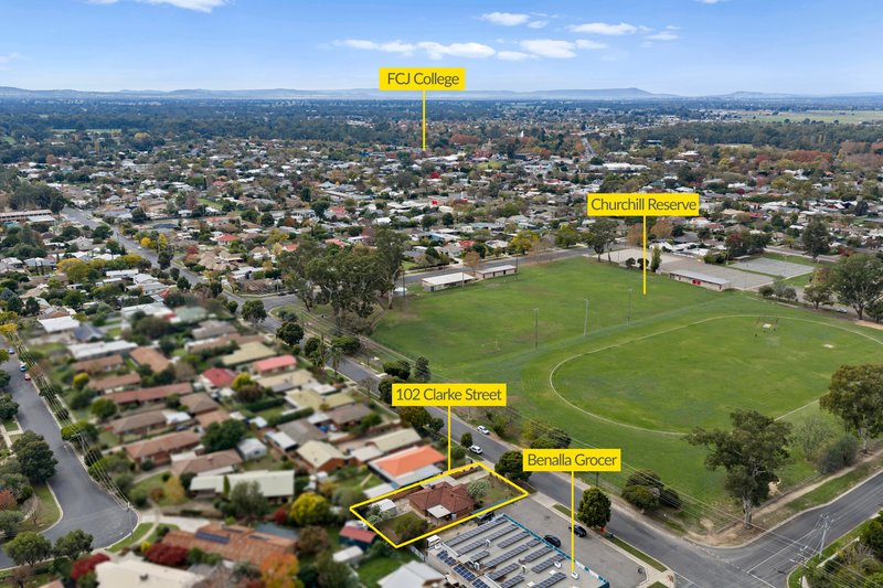 Photo - 102 Clarke Street, Benalla VIC 3672 - Image 2
