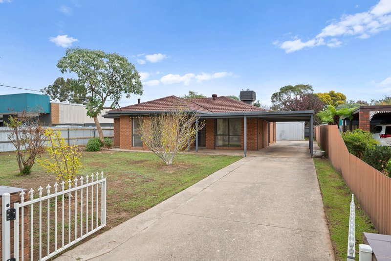 Photo - 102 Clarke Street, Benalla VIC 3672 - Image 4