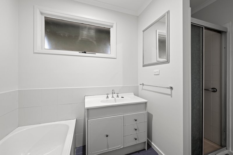 Photo - 102 Clarke Street, Benalla VIC 3672 - Image 12