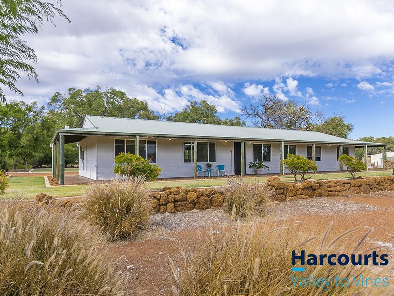 Photo - 102 Cockatoo Drive, Bindoon WA 6502 - Image 2