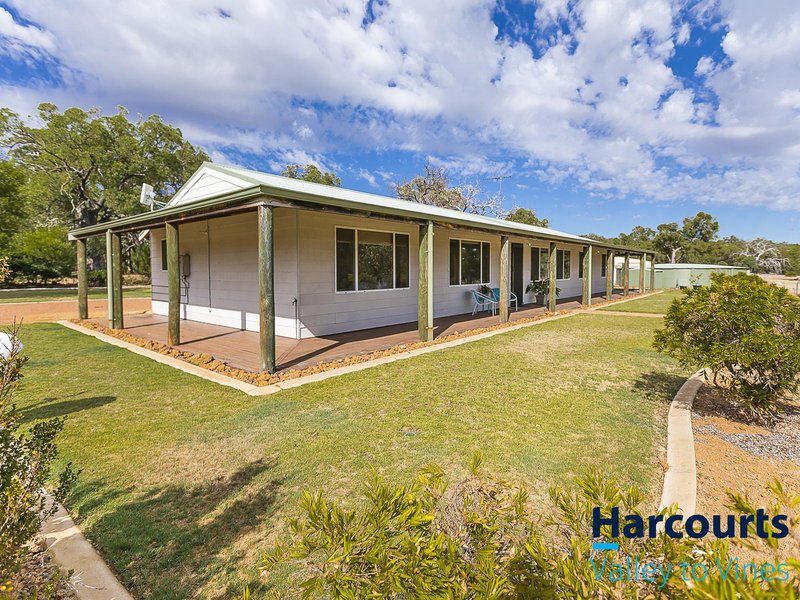 Photo - 102 Cockatoo Drive, Bindoon WA 6502 - Image 3