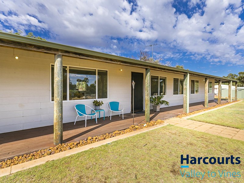 Photo - 102 Cockatoo Drive, Bindoon WA 6502 - Image 4