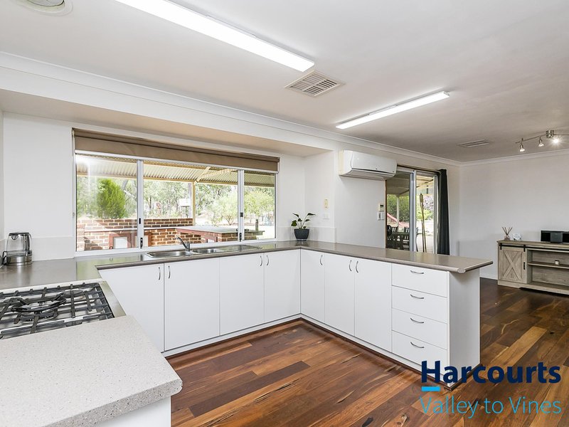 Photo - 102 Cockatoo Drive, Bindoon WA 6502 - Image 6