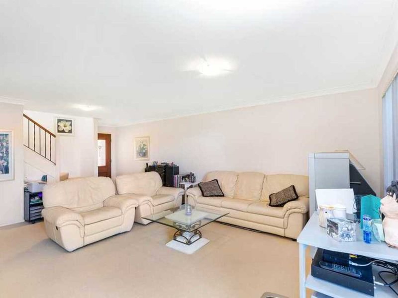 Photo - 10/2 Concord Circuit, Robina QLD 4226 - Image 2