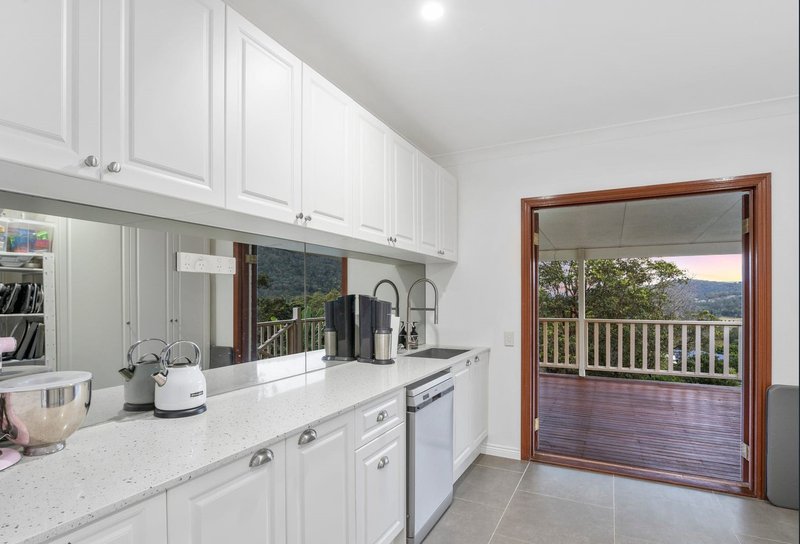 Photo - 102 Crest Hill Drive, Wongawallan QLD 4210 - Image 9