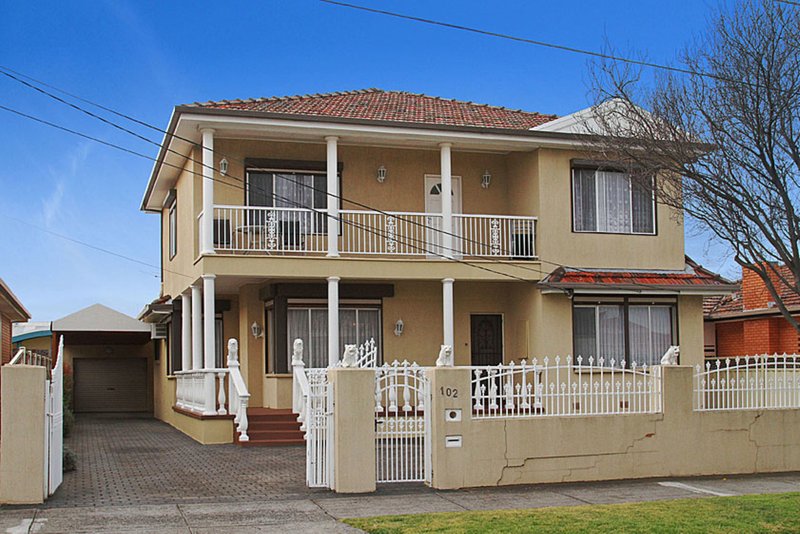 102 Curtin Avenue, Lalor VIC 3075