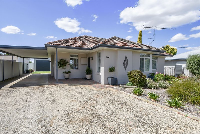 102 Elizabeth Street, Edenhope VIC 3318