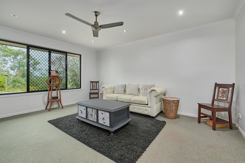 Photo - 102 Flora Drive, Beecher QLD 4680 - Image 10