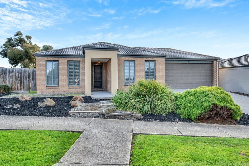 102 Golf View Drive, Craigieburn VIC 3064