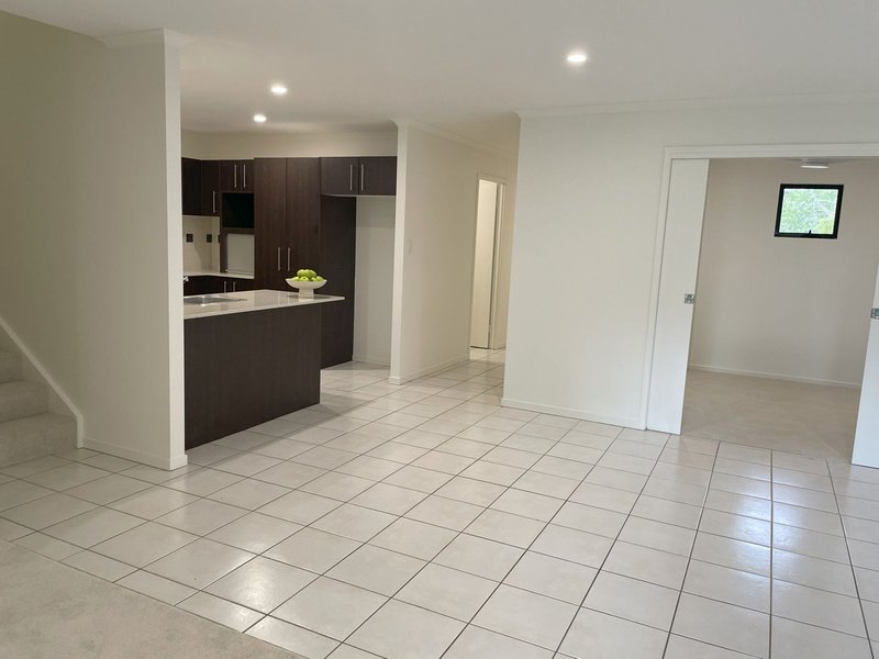 Photo - 10/2 Lakehead Drive, Sippy Downs QLD 4556 - Image 5