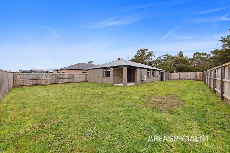 Photo - 102 Langley Boulevard, Lang Lang VIC 3984 - Image 11