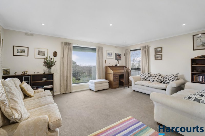 Photo - 102 Learmonth Street, Buninyong VIC 3357 - Image 9