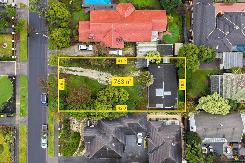 Photo - 102 Leeds Road, Mount Waverley VIC 3149 - Image 4