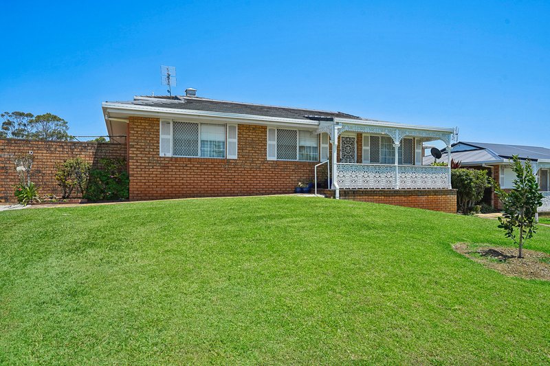 Photo - 10/2 Lyon Street, Dicky Beach QLD 4551 - Image 2