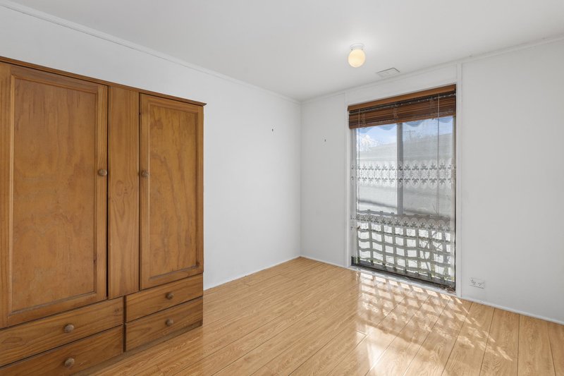 Photo - 102 Maribyrnong Avenue, Kaleen ACT 2617 - Image 7